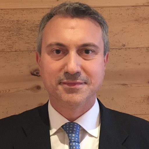 Ophthalmologist Medical Surgeon Dr. Fabio Mazzolani